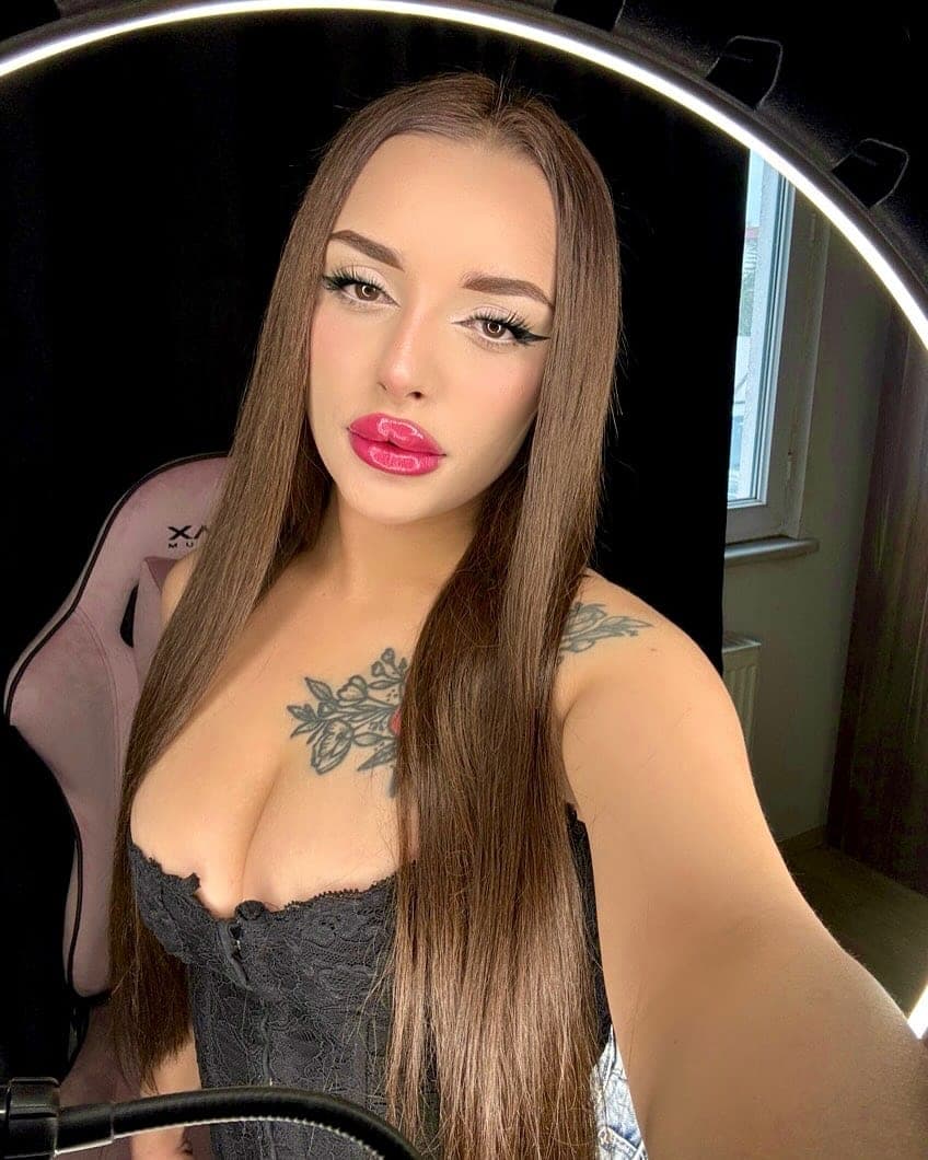 Sueda · 22 yaş · Şişli bireysel masöz · Özel Masaj uzmanı · profil fotoğrafı